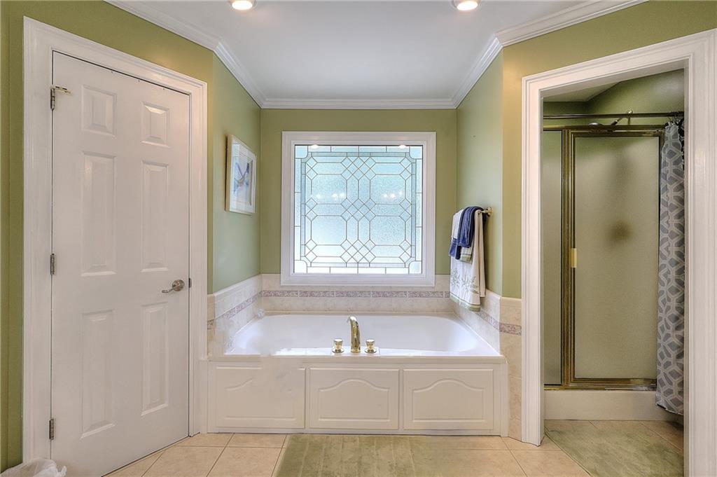 7813695 Property Photo 24