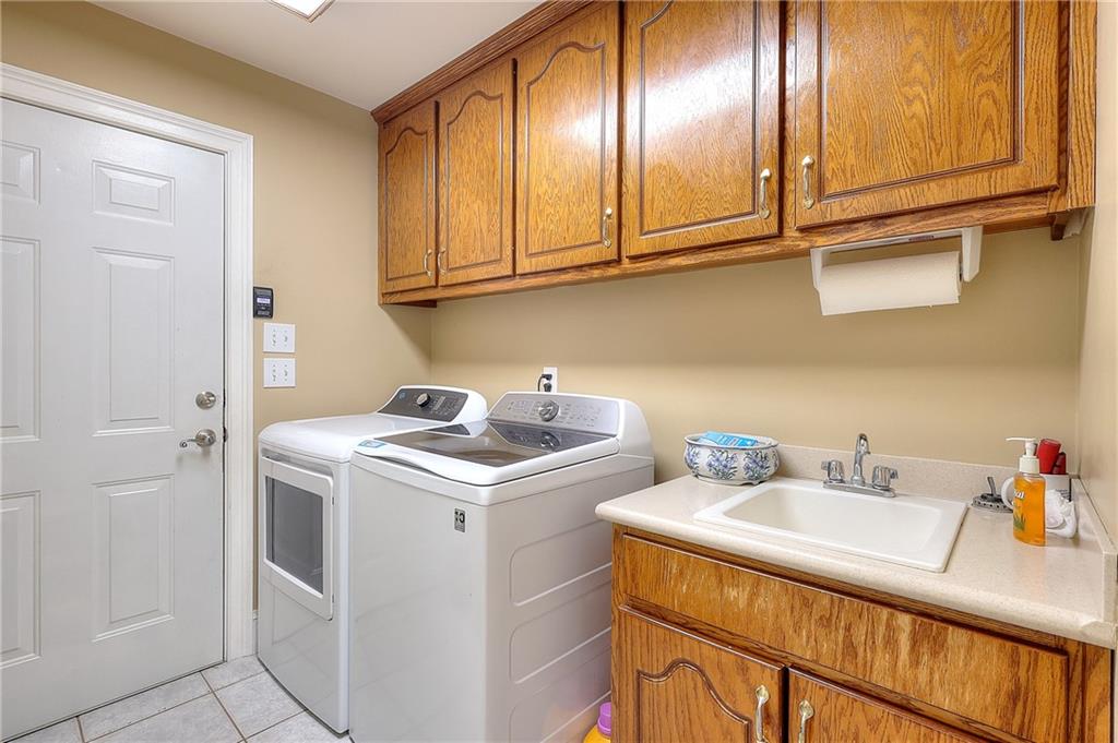 7813695 Property Photo 32