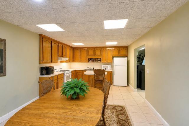 7813695 Property Photo 36