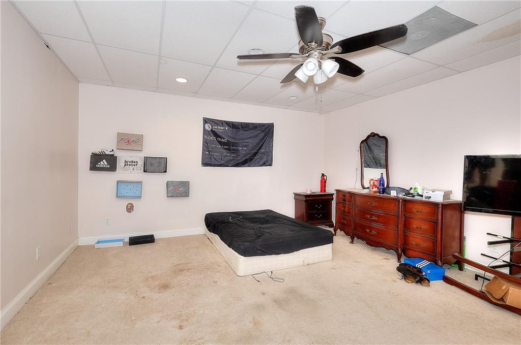7813695 Property Photo 39
