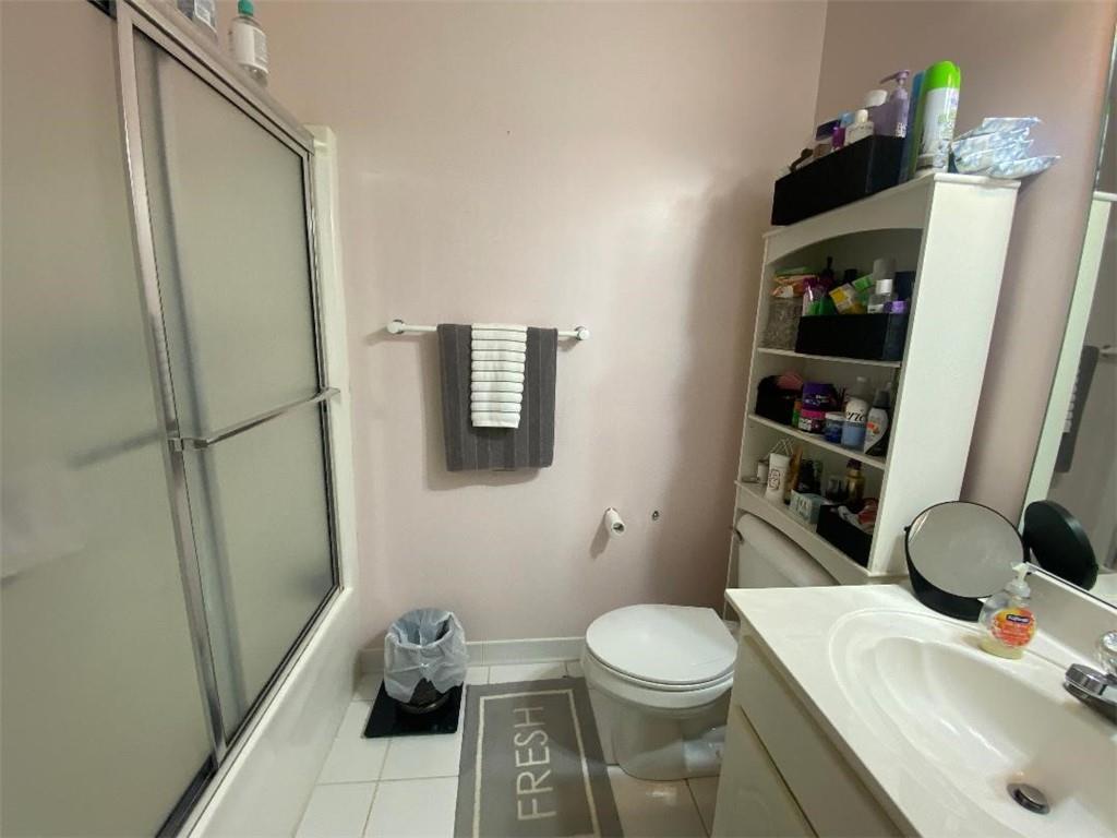 7813695 Property Photo 40