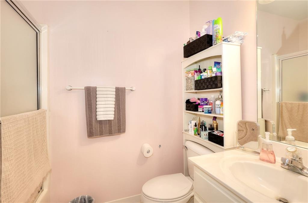 7813695 Property Photo 41