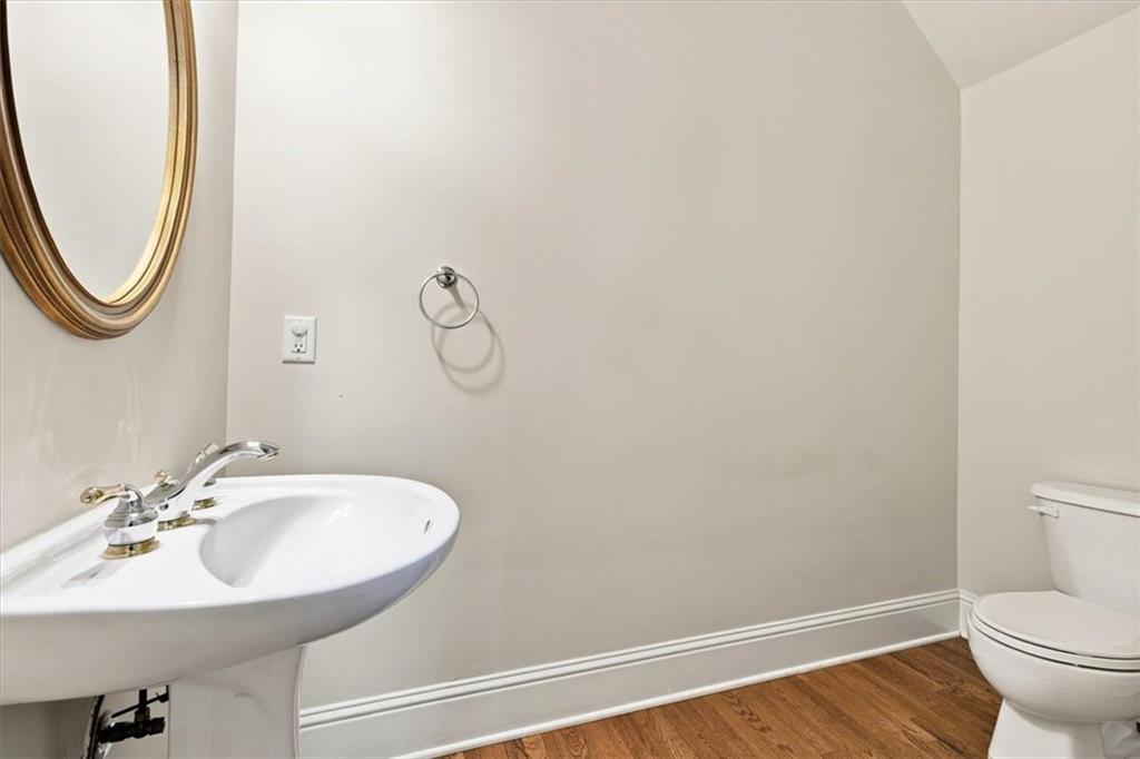 1017 Emory Parc Place Property Photo 20