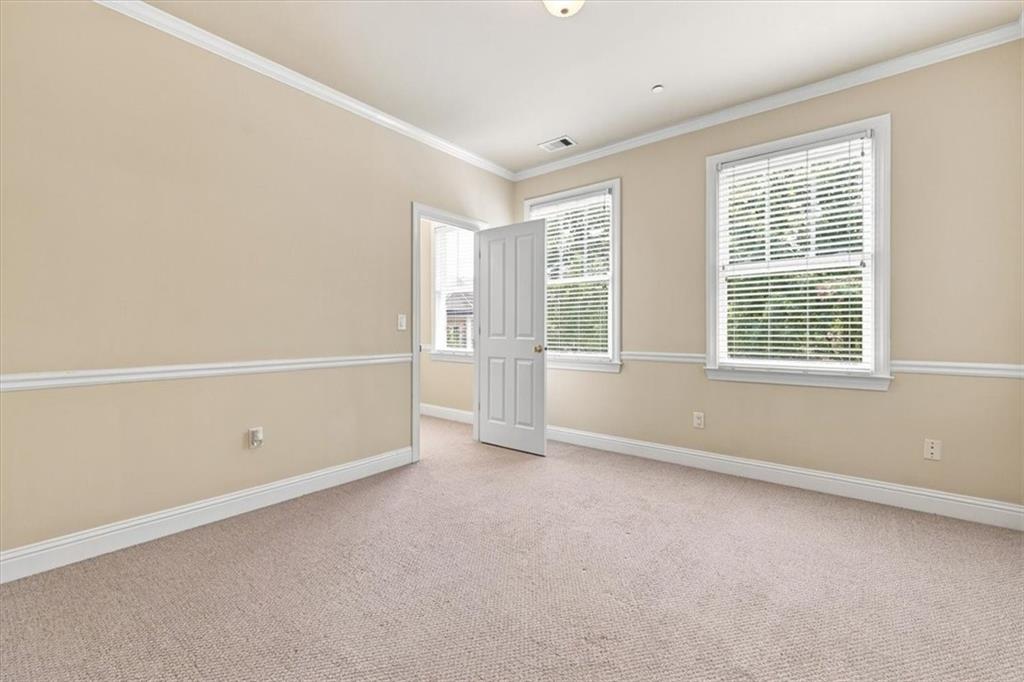 1017 Emory Parc Place Property Photo 31