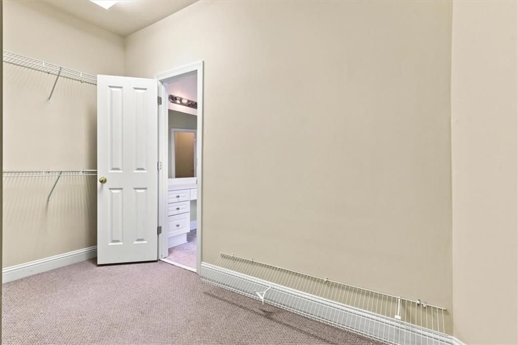 1017 Emory Parc Place Property Photo 35