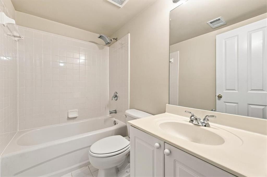 1017 Emory Parc Place Property Photo 37