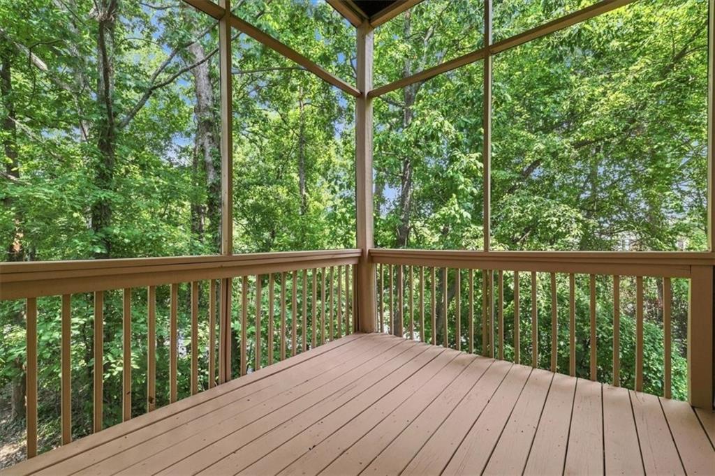 1017 Emory Parc Place Property Photo 42