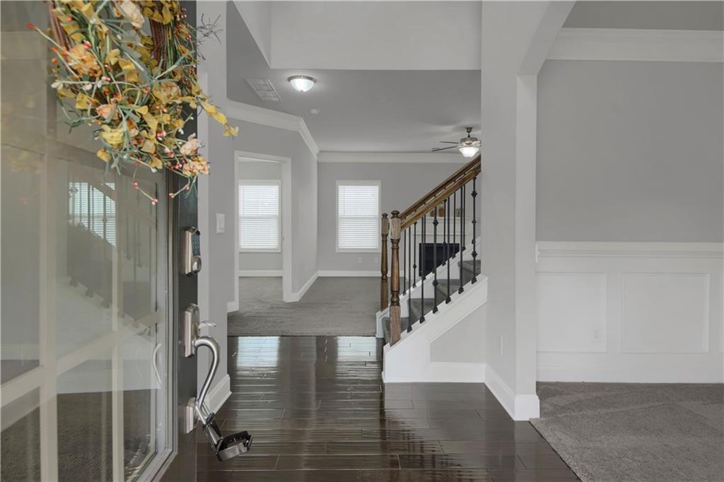 551 Wagon Hill Lane Property Photo 4