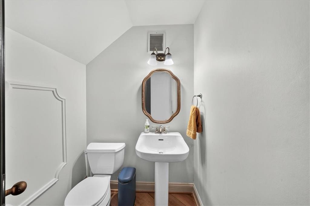 5400 Roswell Road Unit O5 Property Photo 10