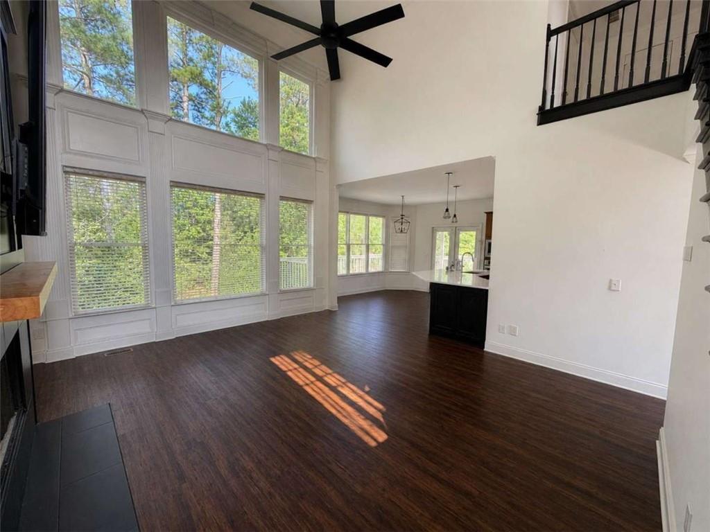 768 Laurel West Lane Property Photo 2