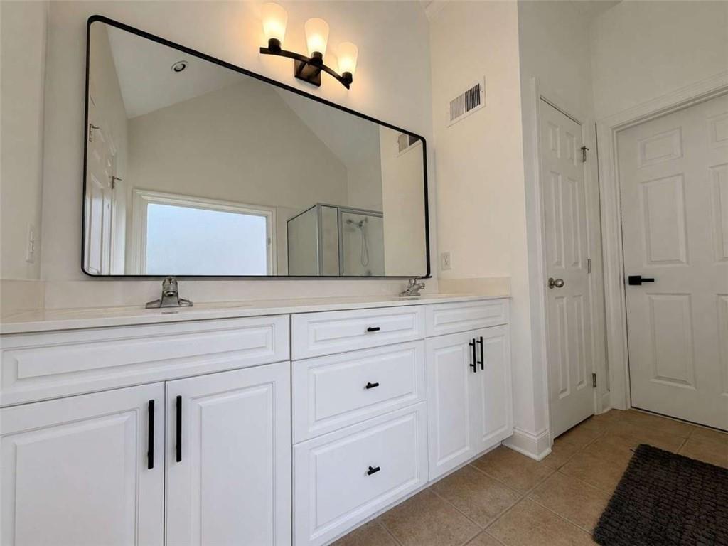 768 Laurel West Lane Property Photo 14