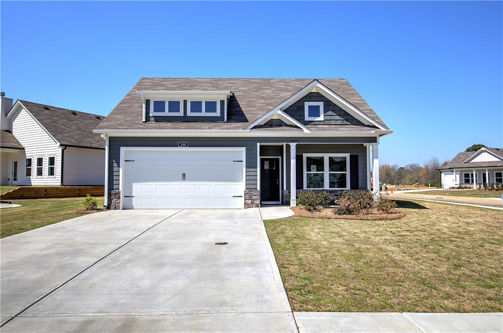 200 Daisy Court Property Photo 1