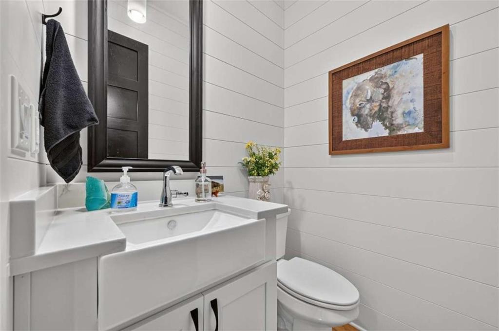 624 High Summit Drive Property Photo 20