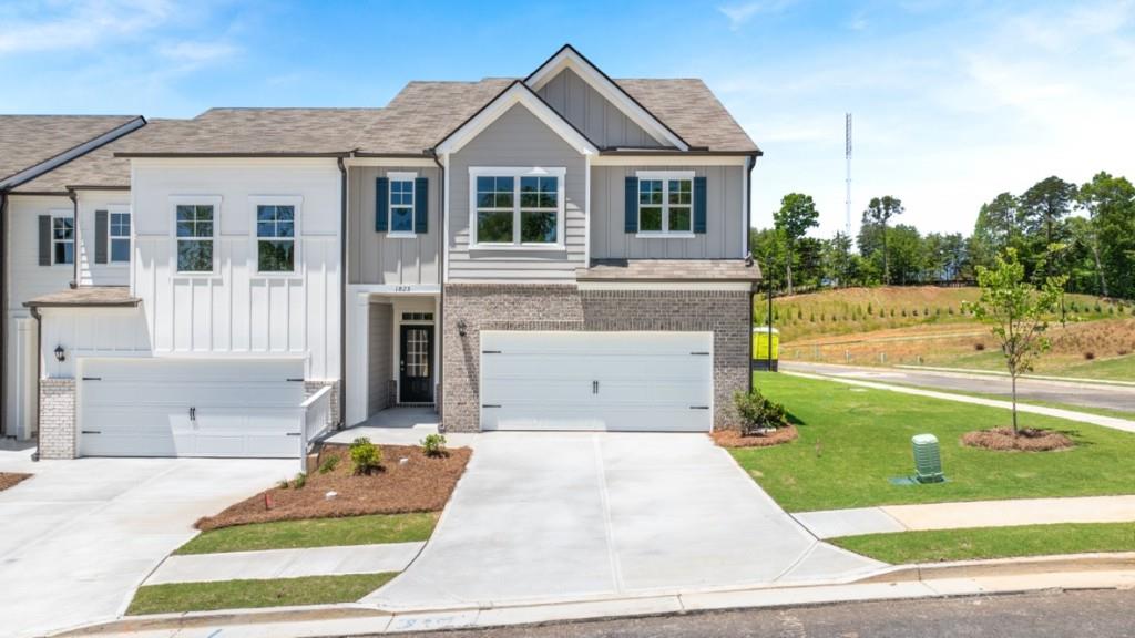 1825 Meadow Green Circle Property Photo 1