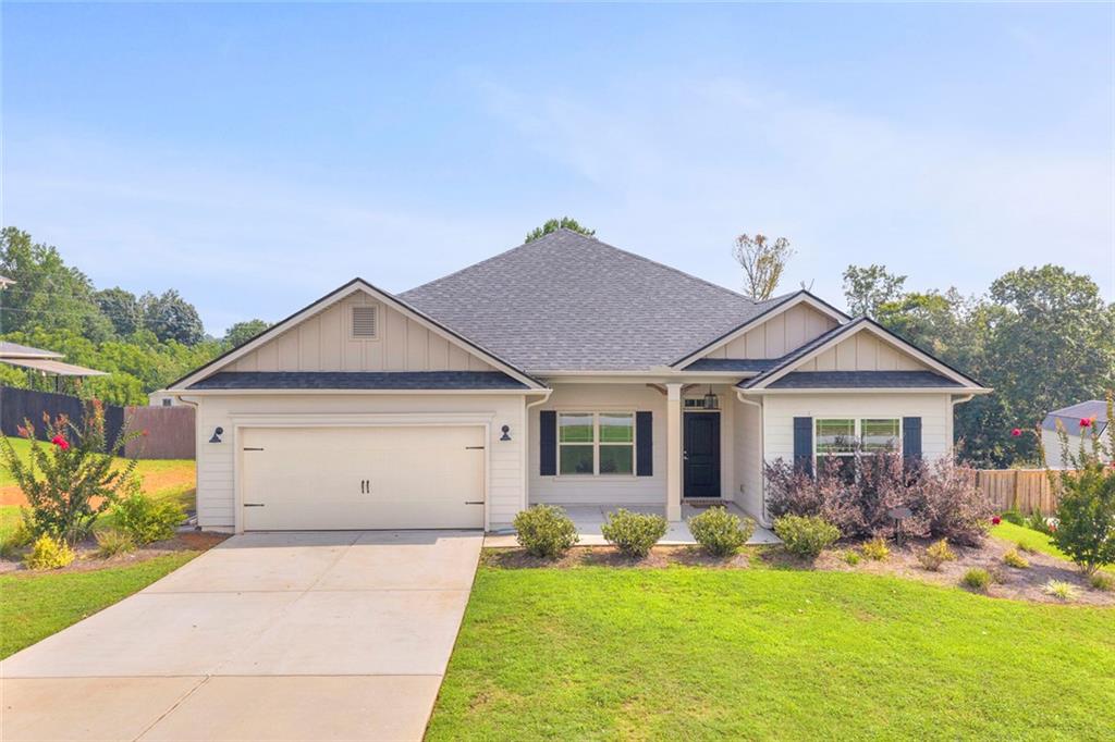 6032 Creekside View Lane Property Photo 1