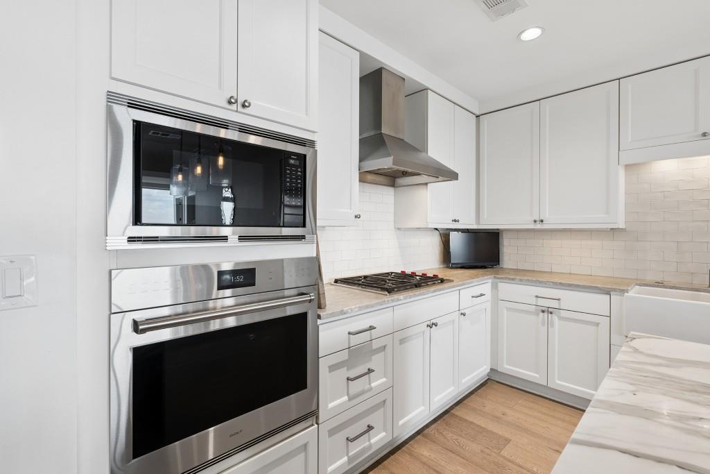 3630 Peachtree Road Unit 3002 Property Photo 11