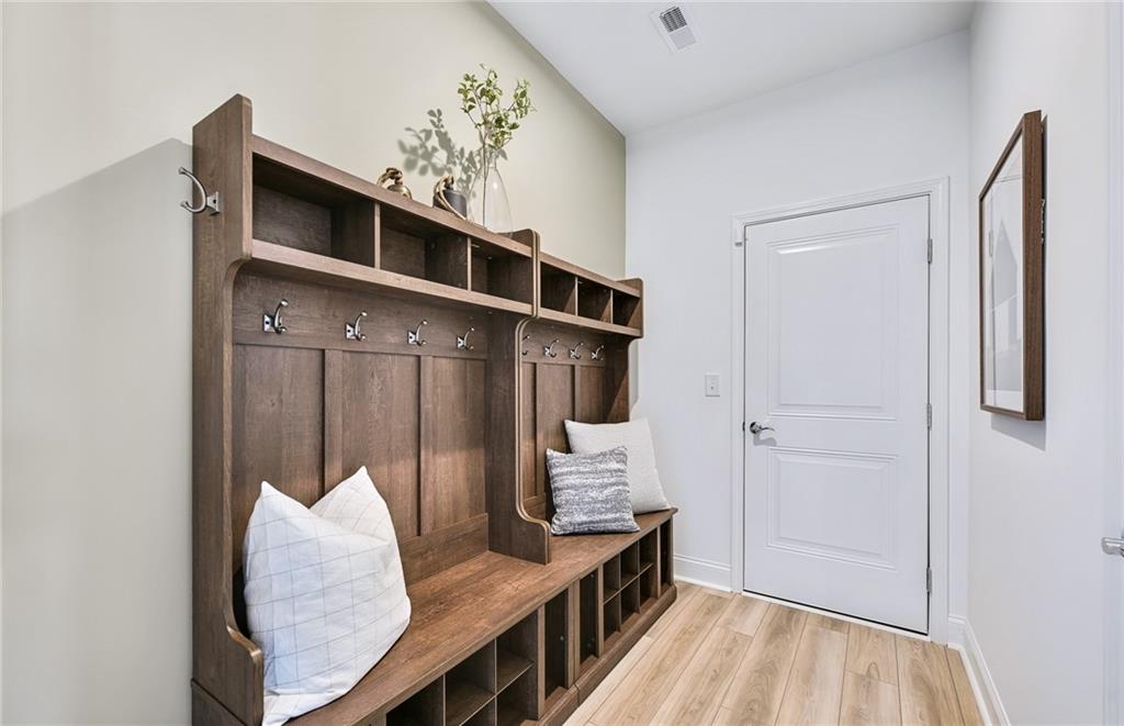 3241 Morris Hills Drive Property Photo 4