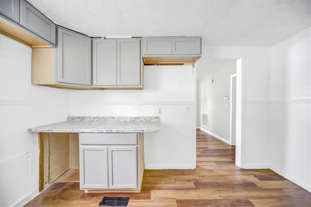 212 Nixon Avenue Sw Property Photo 17