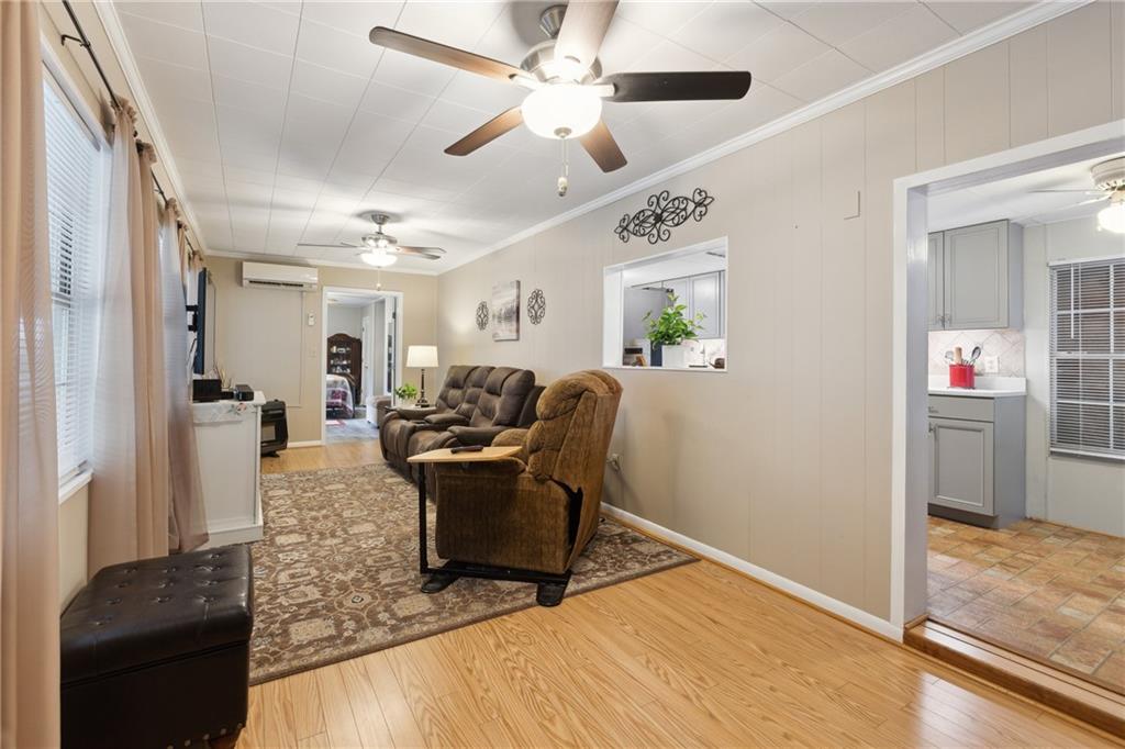 207 Canyon Pass Property Photo 4