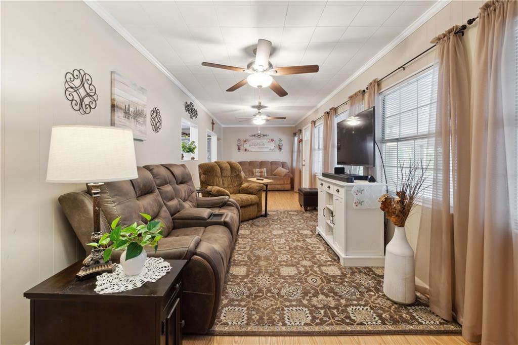 207 Canyon Pass Property Photo 5