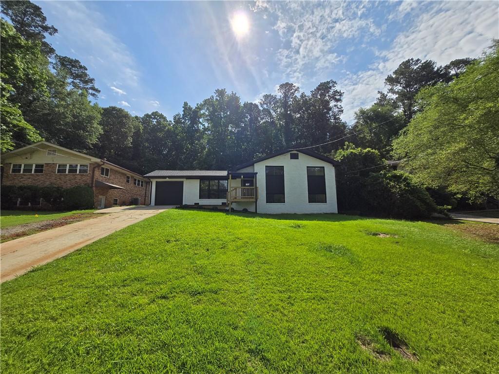 2400 Glenrock Drive Property Photo 2