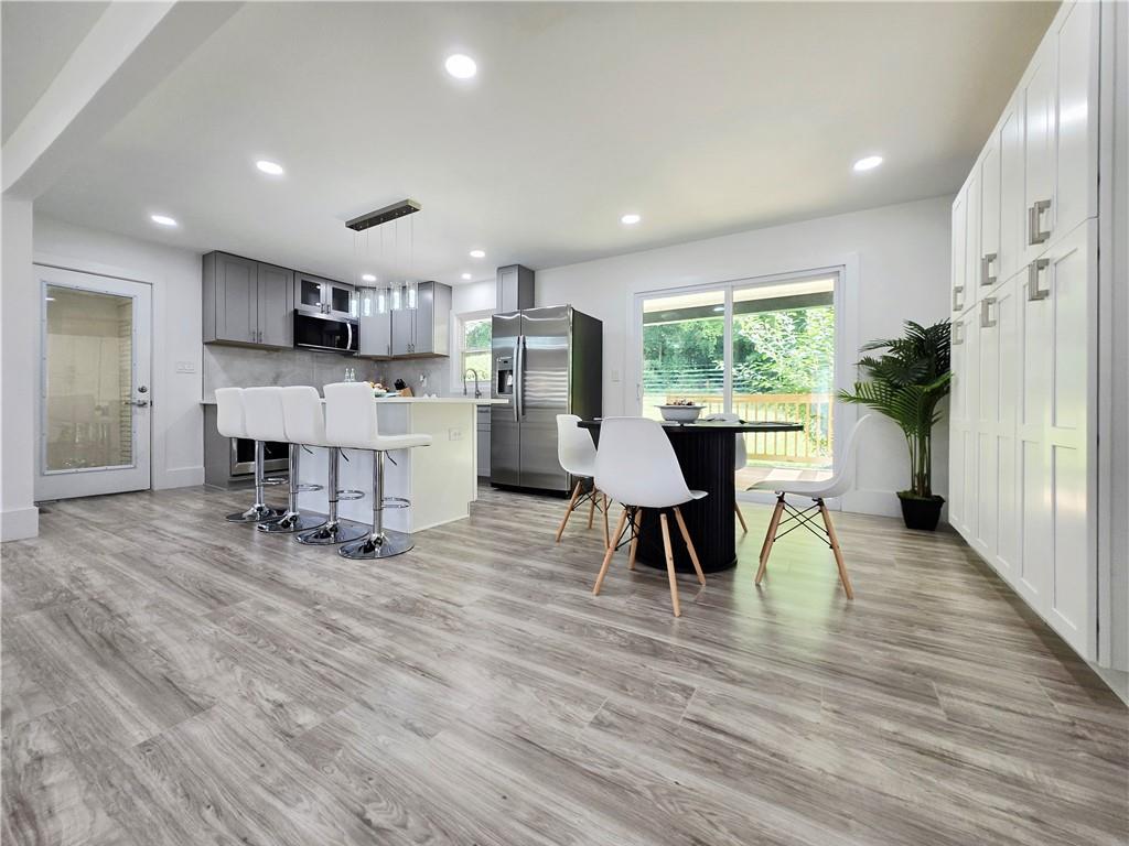 2400 Glenrock Drive Property Photo 10