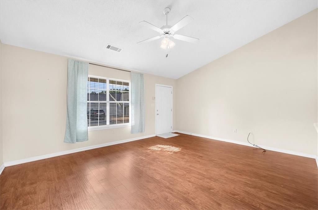 3033 Bentley Park Circle Property Photo 7