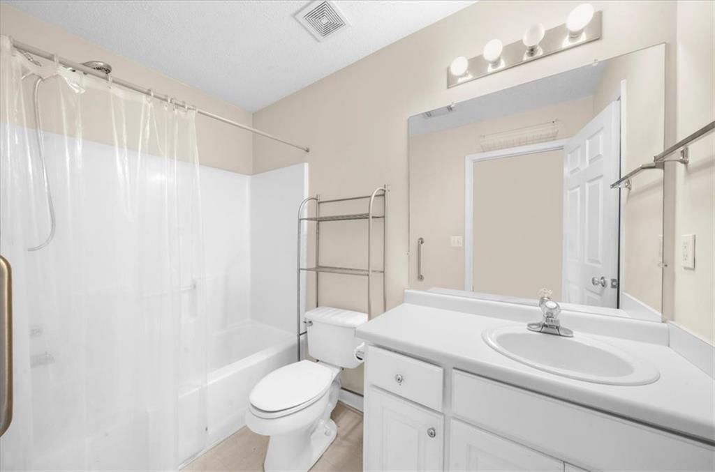 3033 Bentley Park Circle Property Photo 19