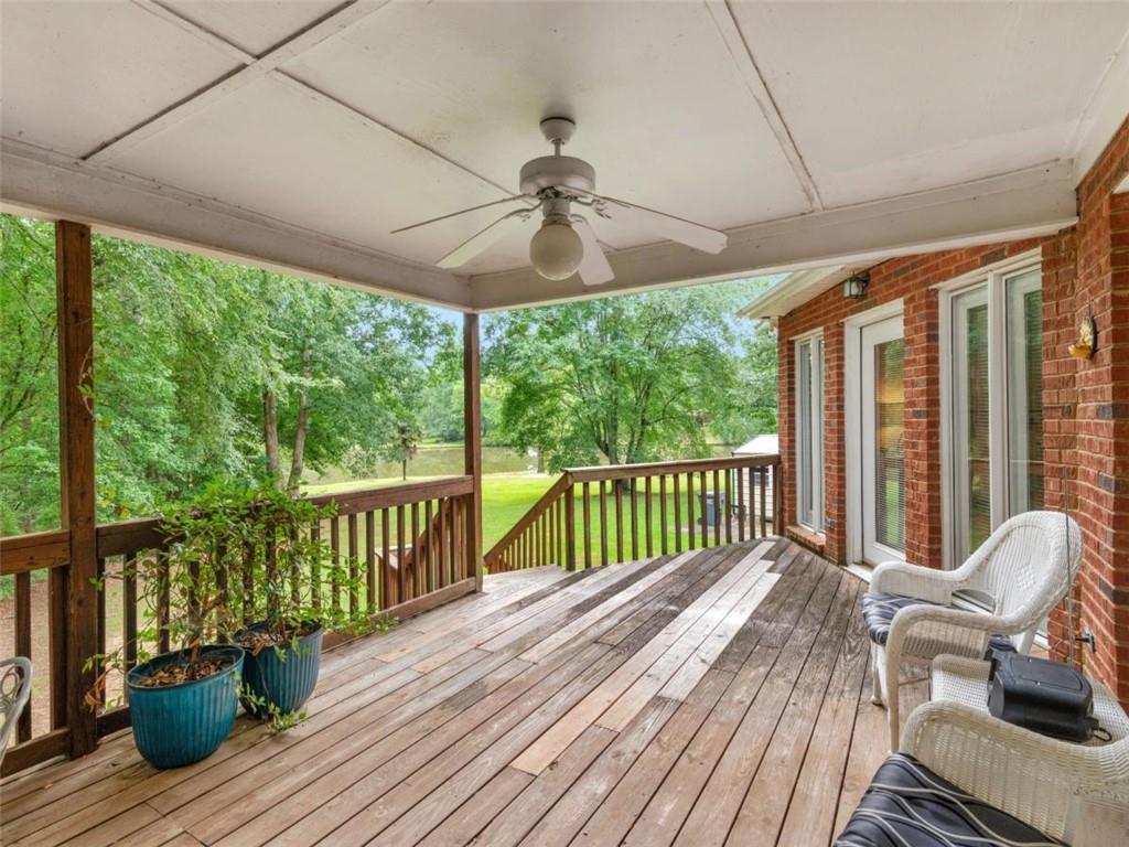 150 Knights Circle Property Photo 34