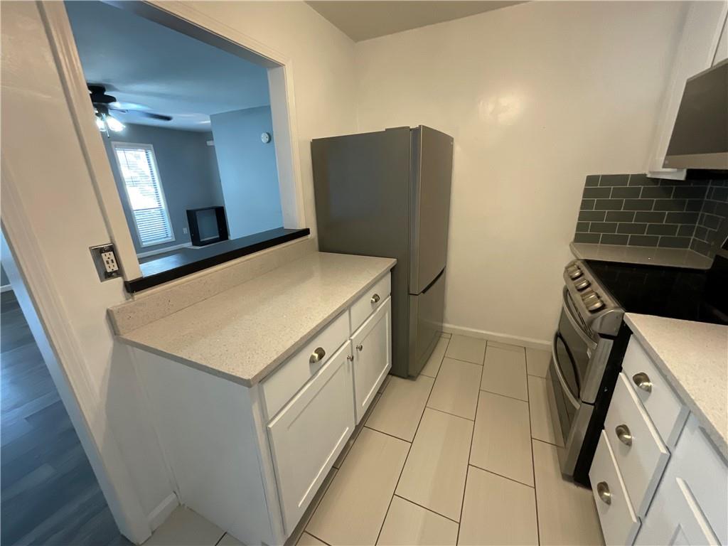 3969 Woodridge Way Property Photo 12