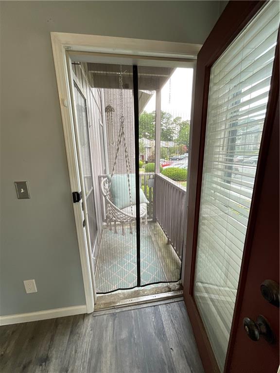 3969 Woodridge Way Property Photo 14