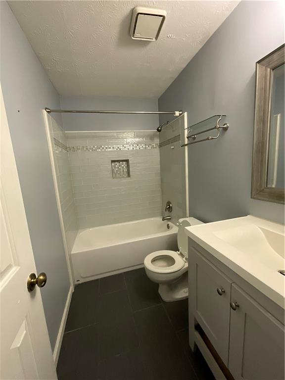 3969 Woodridge Way Property Photo 18