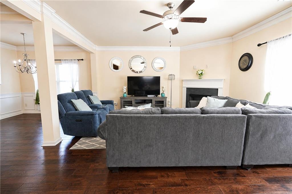 2066 Villa Spring Court Property Photo 3