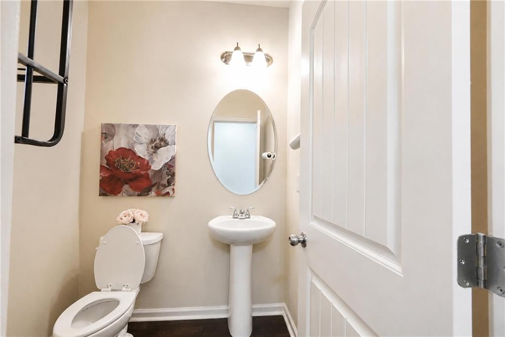 2066 Villa Spring Court Property Photo 7