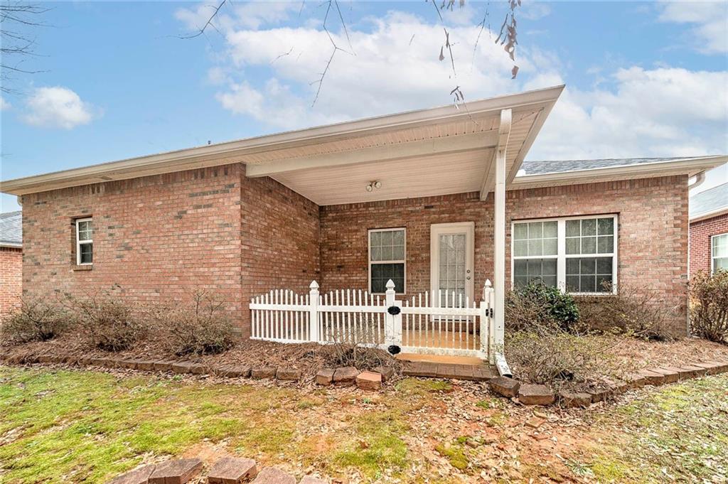 140 Astilbe Meadow Drive Property Photo 4