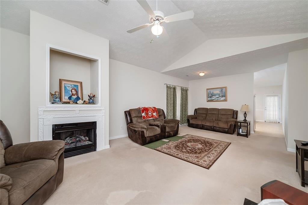 140 Astilbe Meadow Drive Property Photo 9