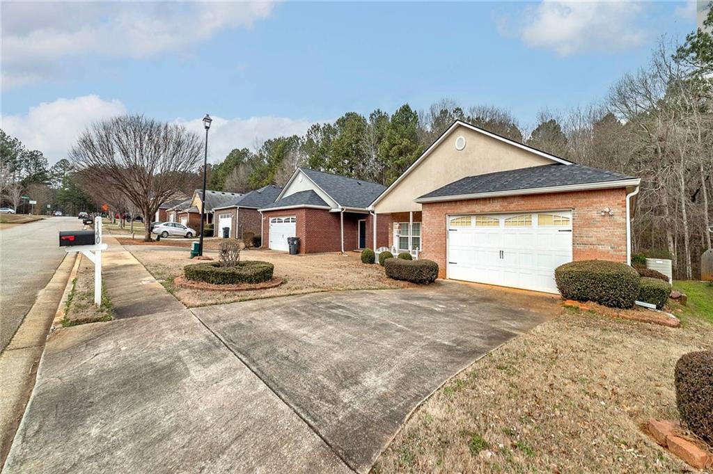 140 Astilbe Meadow Drive Property Photo 30