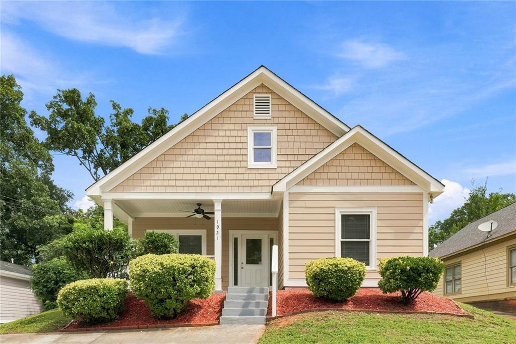 1921 Dunlap Avenue Property Photo 1