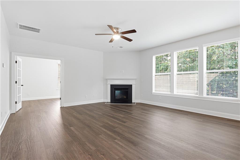 4860 Dawson Court Property Photo 10
