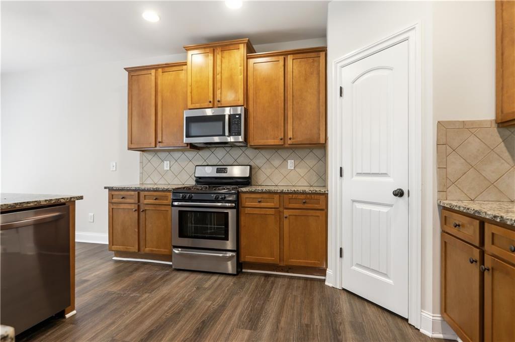4860 Dawson Court Property Photo 17