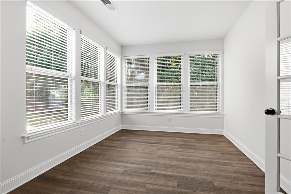 4860 Dawson Court Property Photo 19