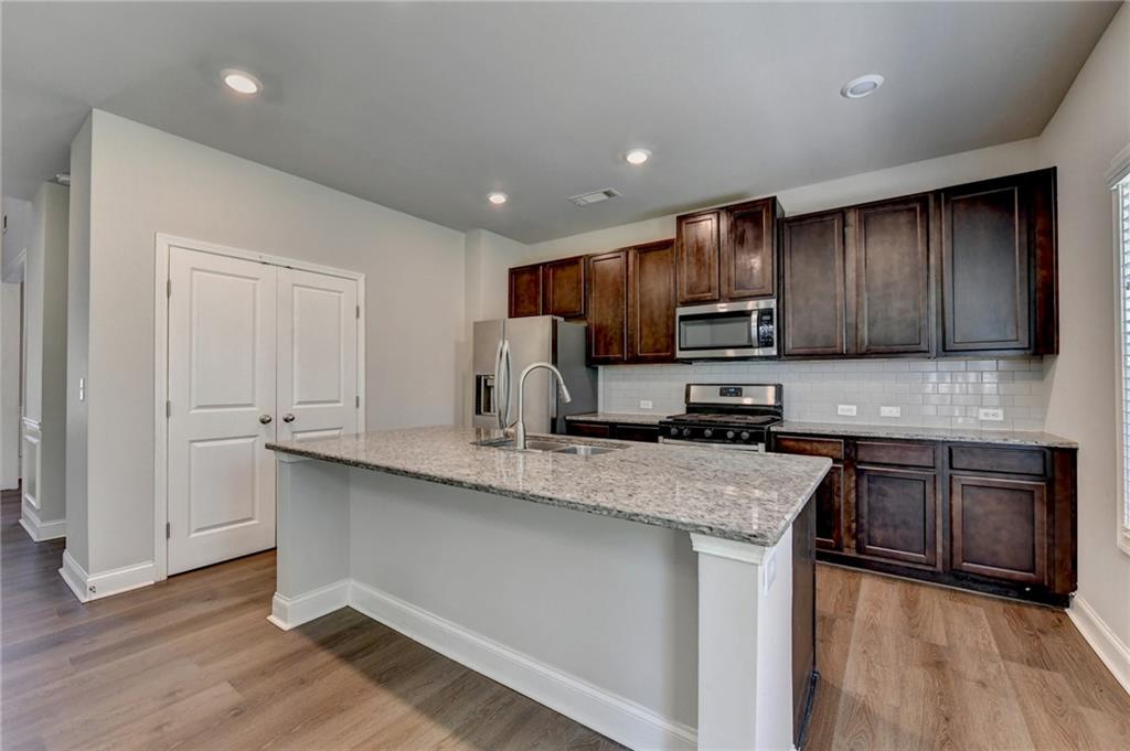 4409 Beechnut View Property Photo 14