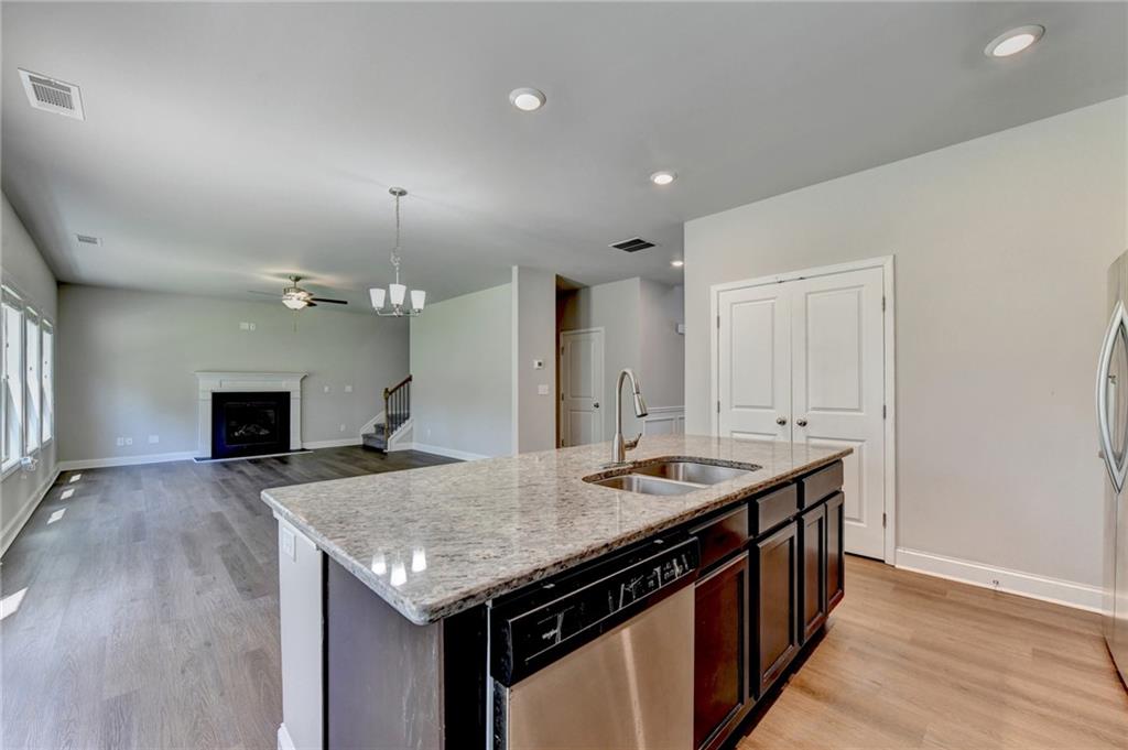 4409 Beechnut View Property Photo 17