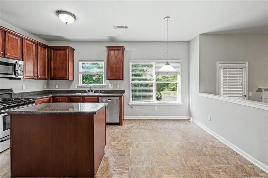 1230 Grey Rock Way Property Photo 6