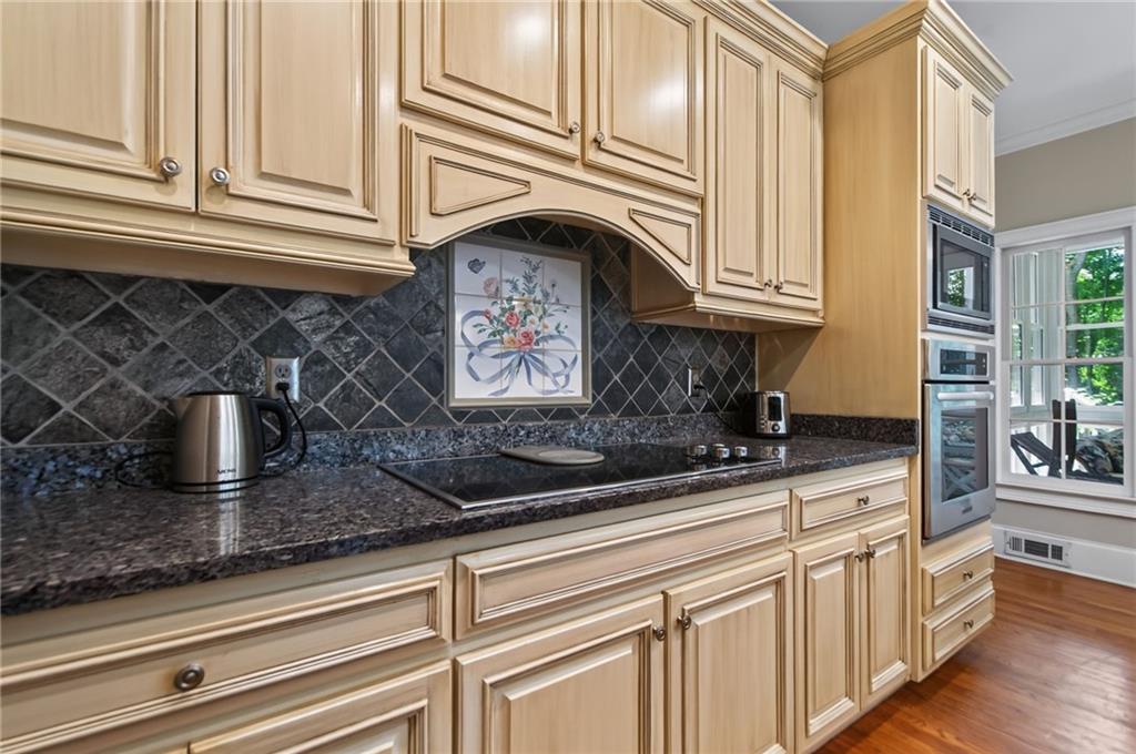 7705 Little Aston Way Property Photo 23