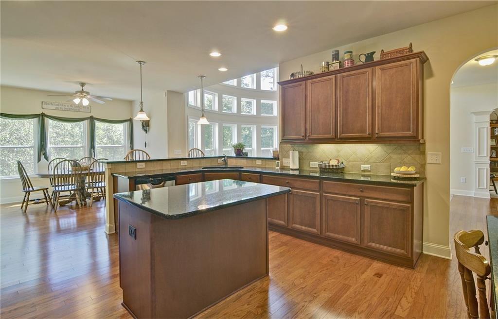 503 Lakeview Court Property Photo 21