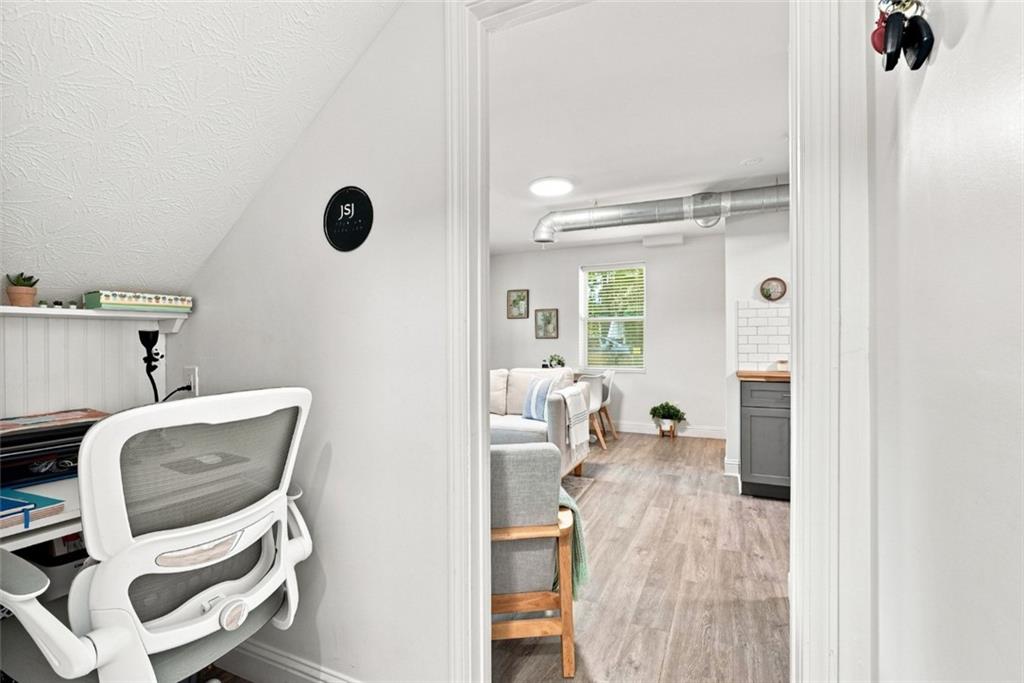 137 Landing Lane Property Photo 14