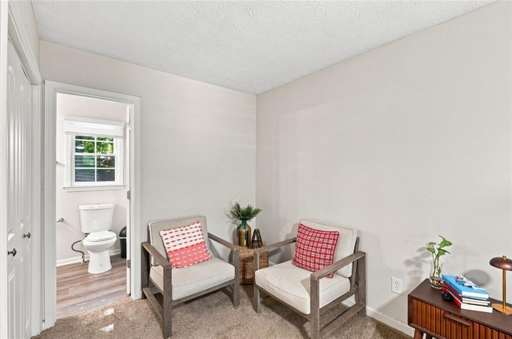 137 Landing Lane Property Photo 18