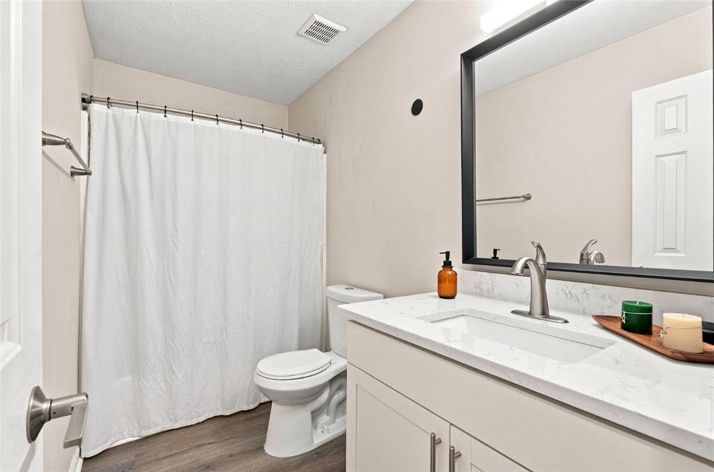 137 Landing Lane Property Photo 34