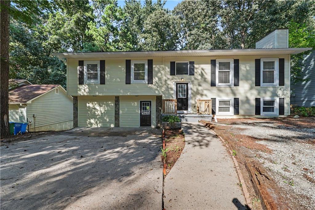 3908 Valley Brook Road Property Photo 1